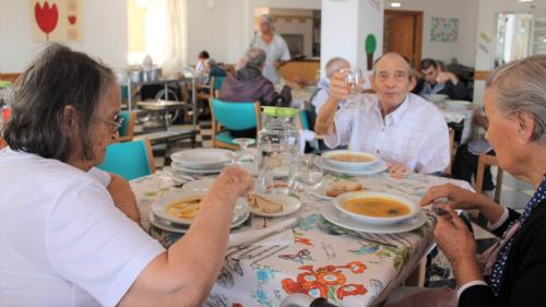 Refeições e cuidados de alimentação e nutrição